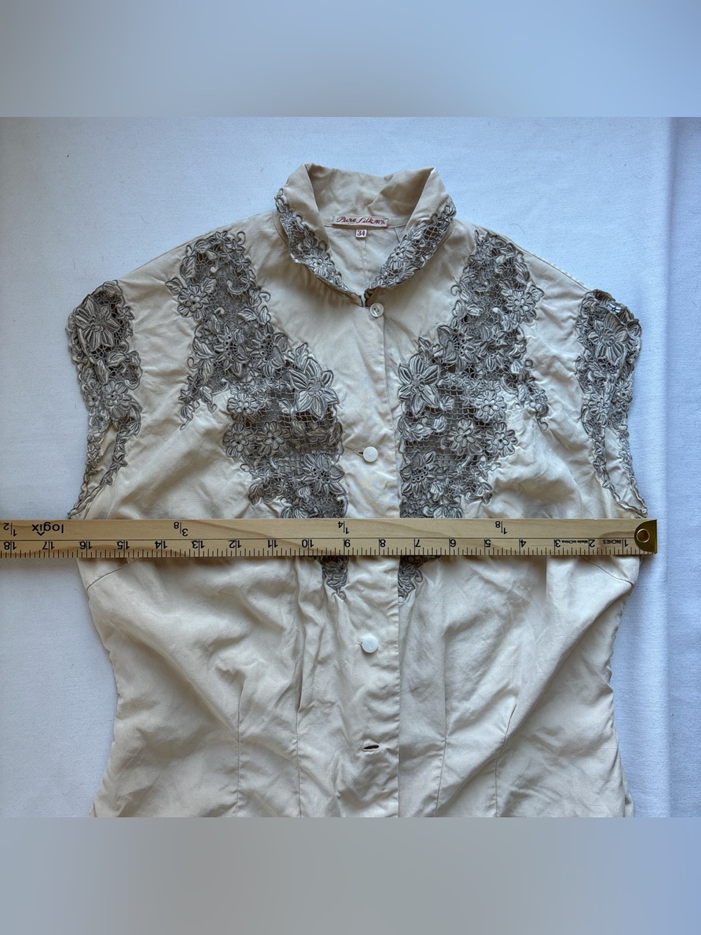 Vintage 1950s Embroidered Cream Silk Top Mandarin Collar